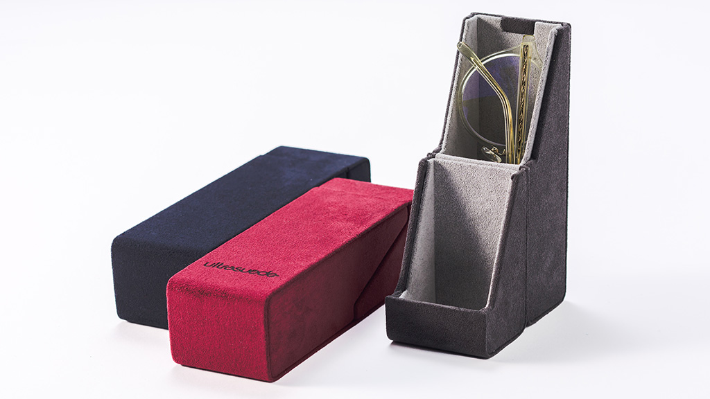 スタンド型眼鏡ケース