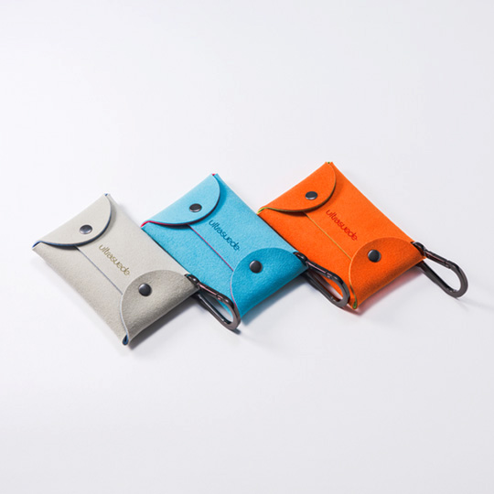 ボタンダウンポーチ